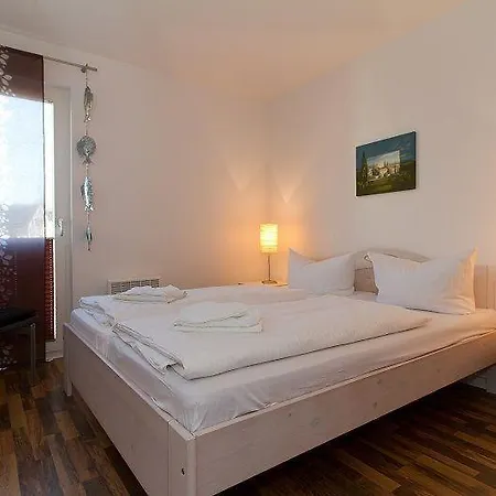 Fewo-6-3-ferienwohnung-in-graal-mueritz Appartement *